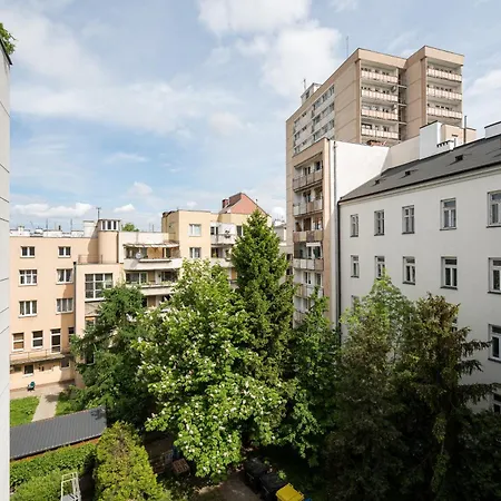 Wiktorska Standard Apartment *